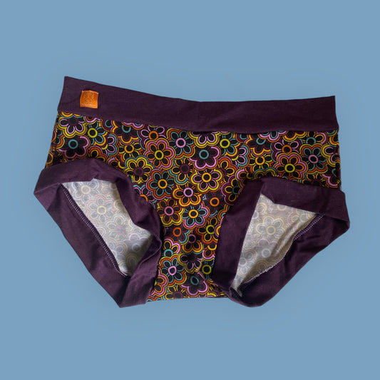 Women's Hipster Boy Leg Underwear : Purple Retro