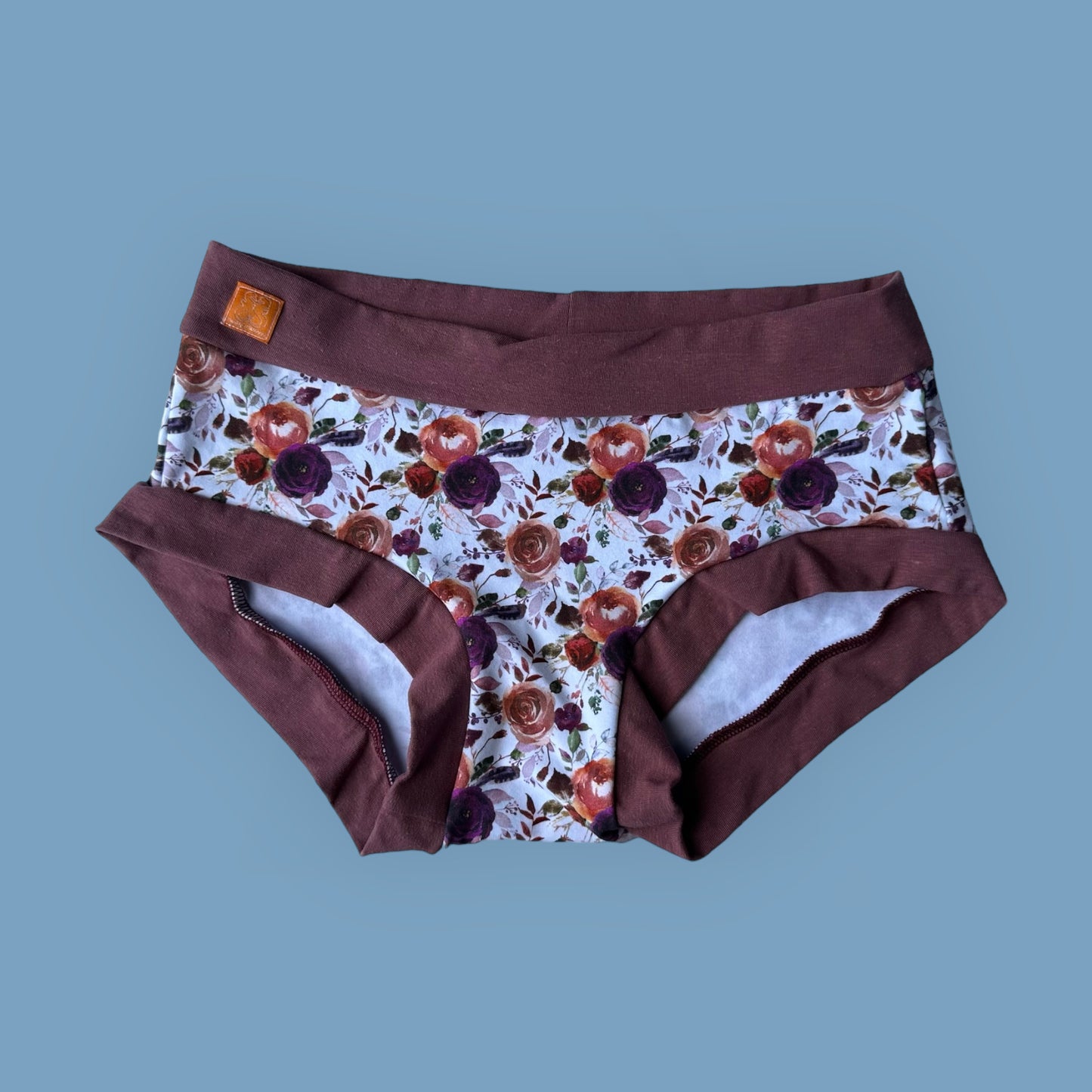 Women's Hipster Boy Leg Underwear : White Floral