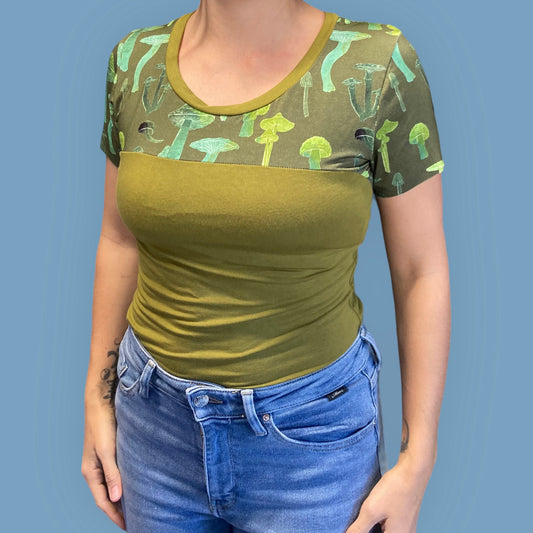 Women's Angel T-Shirt. Short Sleeve. Olive